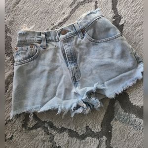 💙 Light Blue Vintage Levi's Denim Short Shorts